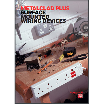 MK Metalclad K-Series 13A Metal Socket 1 / 2 Gang with Box